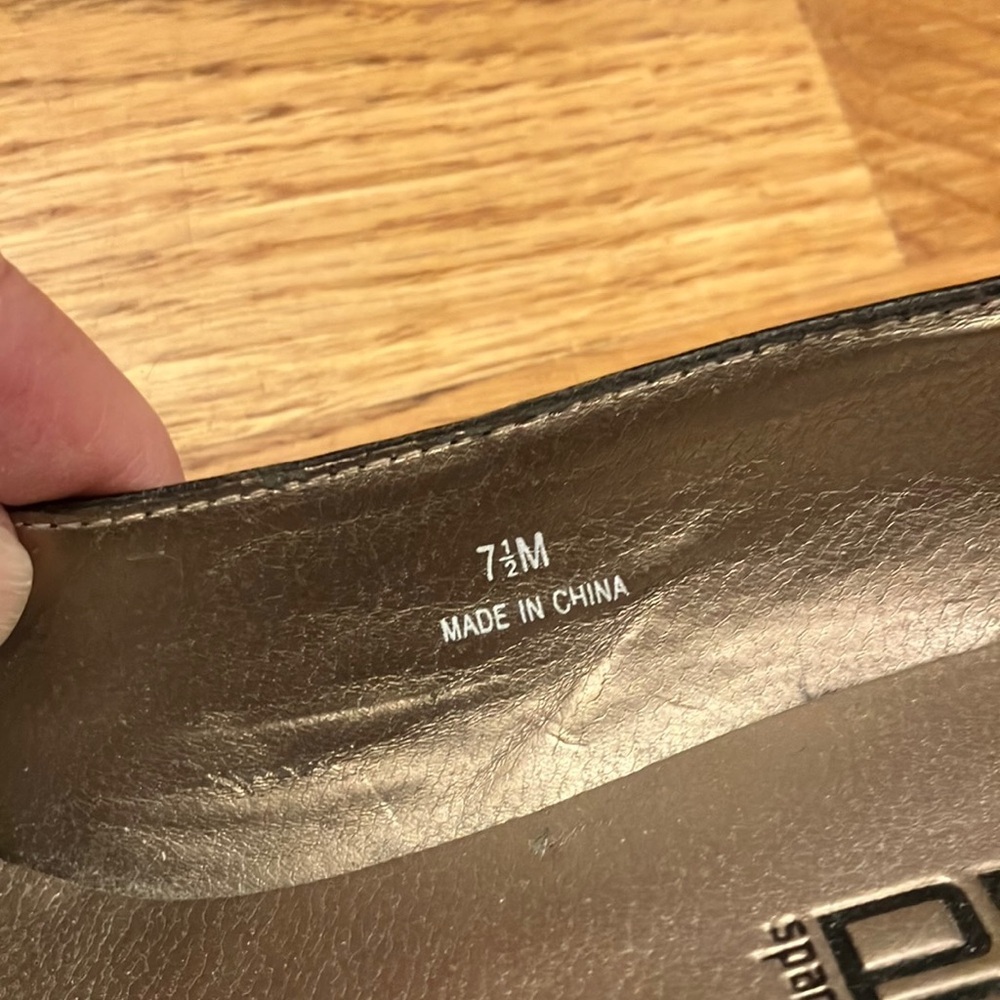 Moda Black Heels with Sleek Pointed Toe SZ 7.5 Zipper detail - Picture 3 of 7